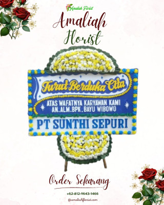 Papan Bunga Duka di Seberang Mesjid